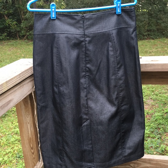 Worthington indigo skirt with leather buckle - Picture 5 of 7